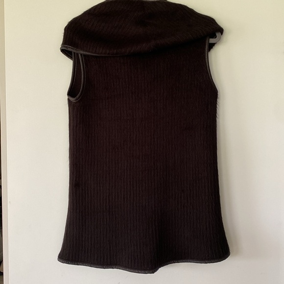 Waverly Grey Riley Vest - Picture 8 of 8